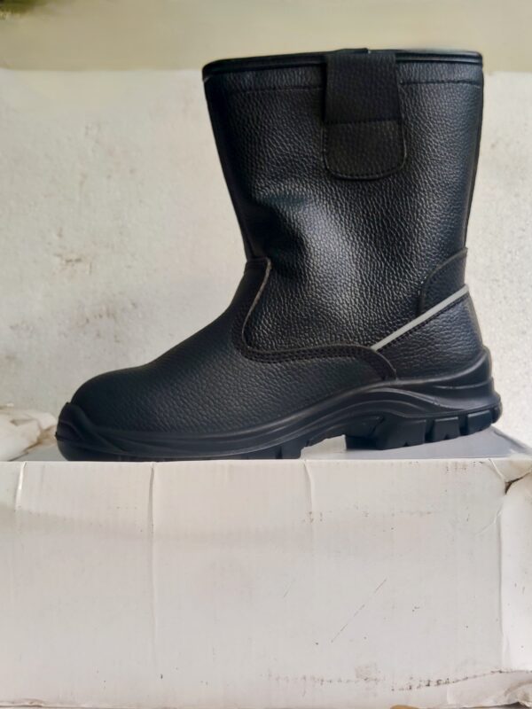 new leather shoes\MCS,R001 winter boots safety shoes,