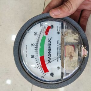 DWYER W04W AH MAGNEHELIC DIFFERENTIAL PRESSURE GAGE NEW
