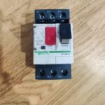 SCHNEIDER ELECTRIC GV2ME32 SWITCH